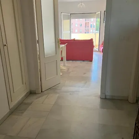 Piso De 3 Con Garaje Apartment